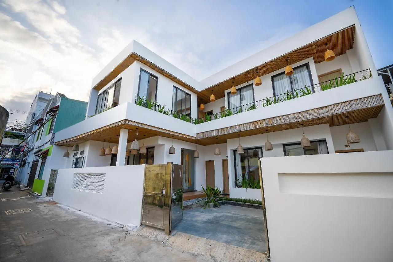 Carol Villa Da Nang Beach 1